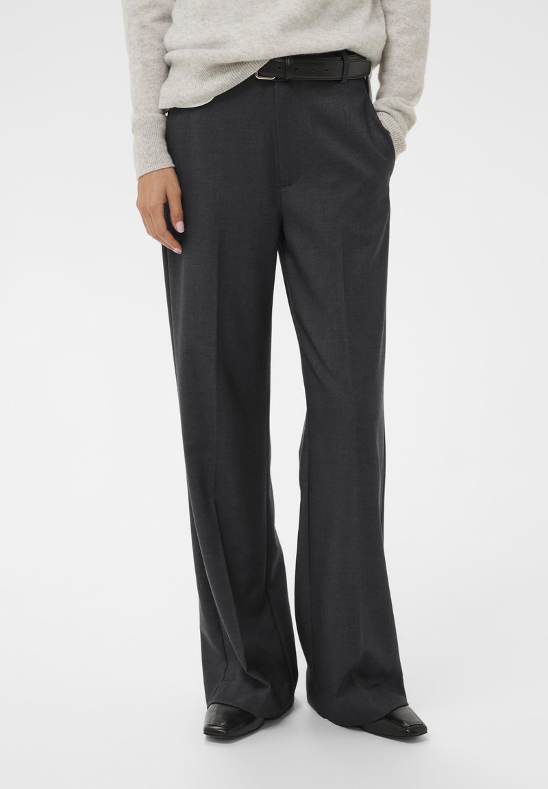 Dark gray wide-leg trousers made of smooth fabric, featuring two front pockets and a flat front design, paired with a black belt.
