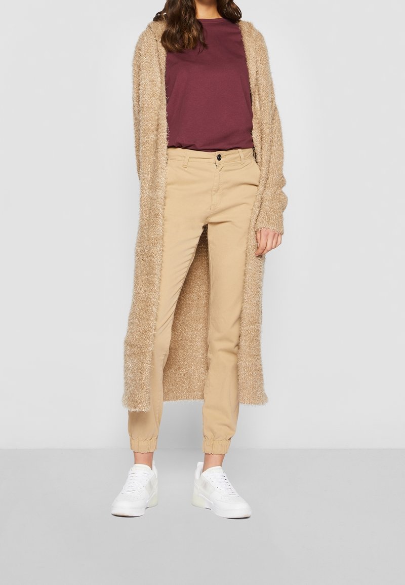 Urban Classics Strickjacke - taupe