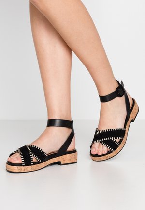 Tamaris Plateausandalette - black