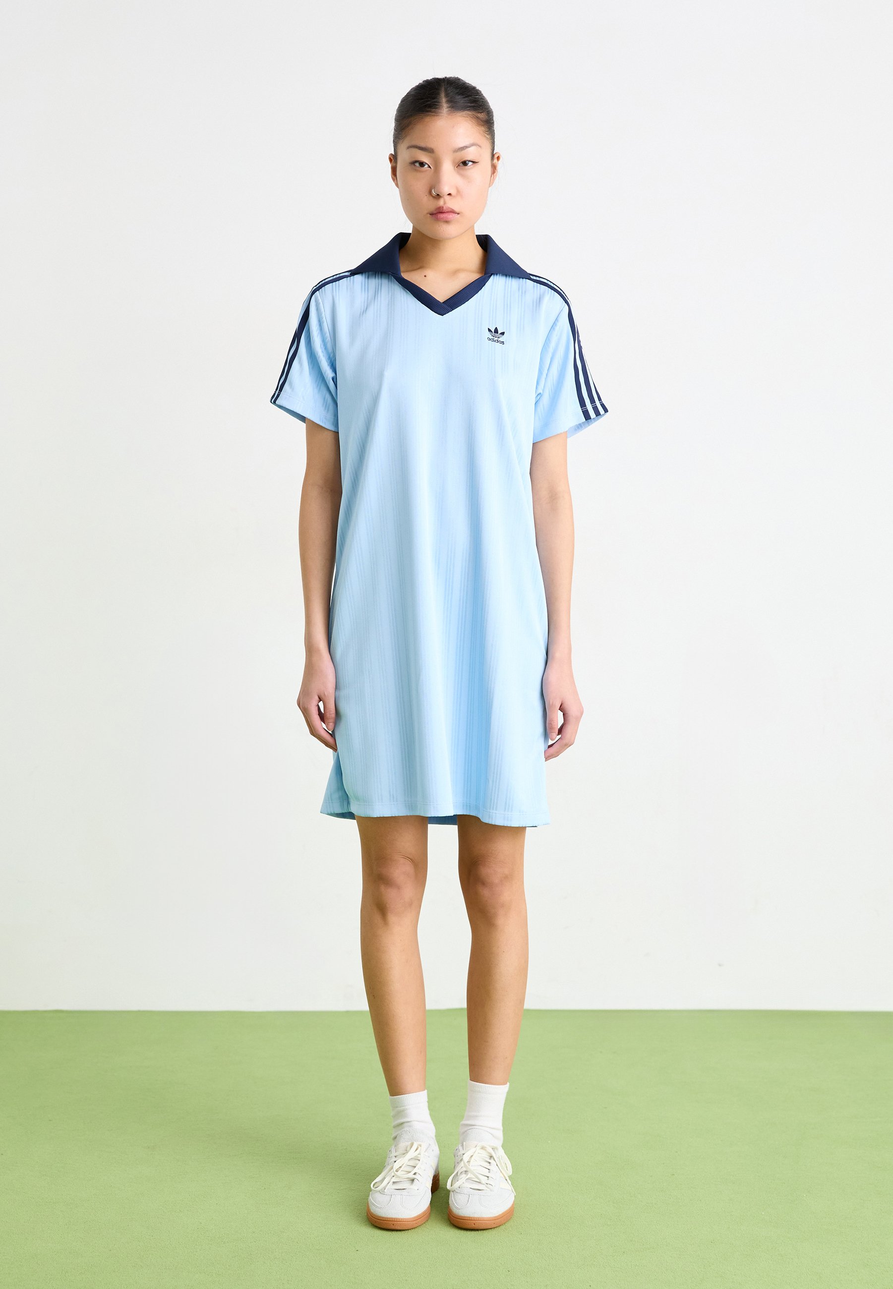 adidas Originals V NECK DRESS - Jersey dress - clear sky