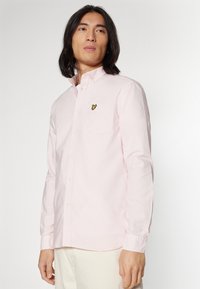 Lyle & Scott REGULAR FIT LIGHT WEIGHT OXFORD - Camicia - light pink