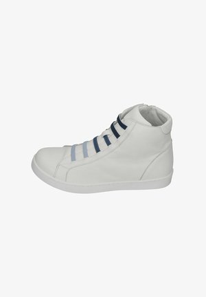 Weiße Leder High-Top Sneaker mit blauen und hellblauen Elastikbändern, runder Zehenform und strukturiertem Gummisohle. Reißverschluss hinten.