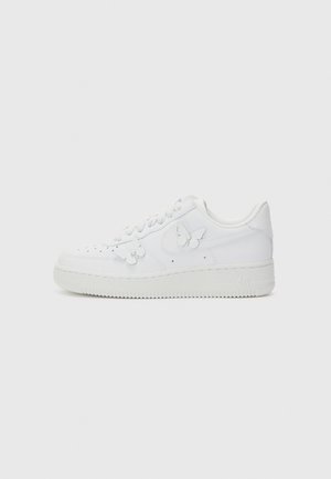 AIR FORCE 1 - Sneakersy niskie