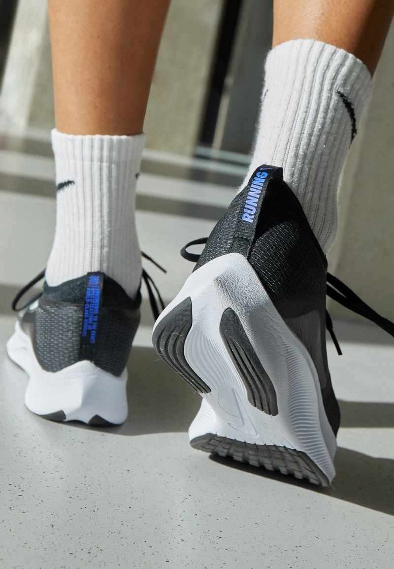 nike zoom fly homme