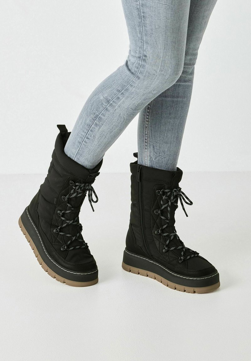 Tamaris Zimní obuv - black