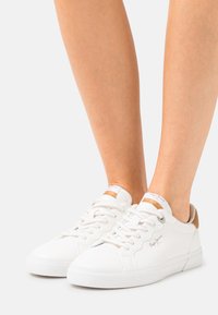 Pepe Jeans KENTON TOP - Sapatilhas - white