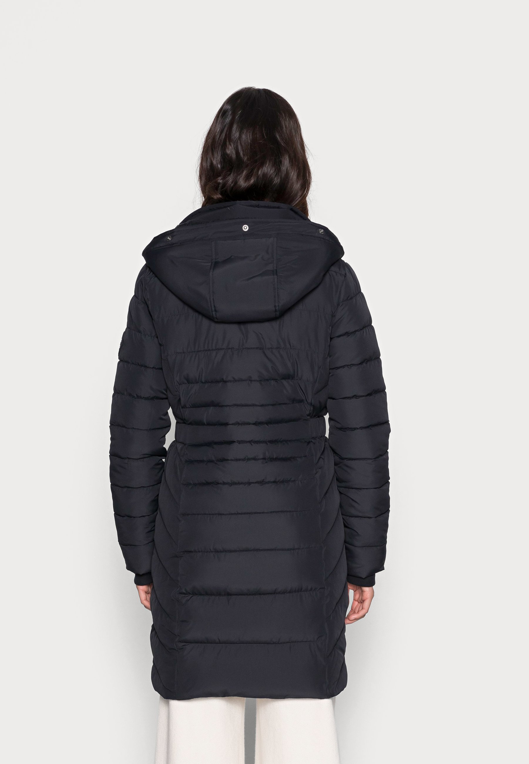 Hollister Co. CORE PUFFER - Abrigo de invierno - black/negro - Zalando.es
