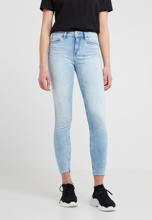 Vaqueros pitillo - light-blue denim