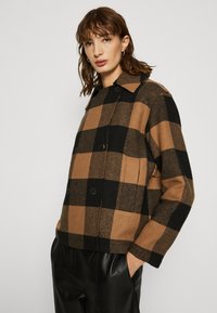 Selected Femme SLFEVANA JACKET - Allvädersjacka - toasted coconut/black