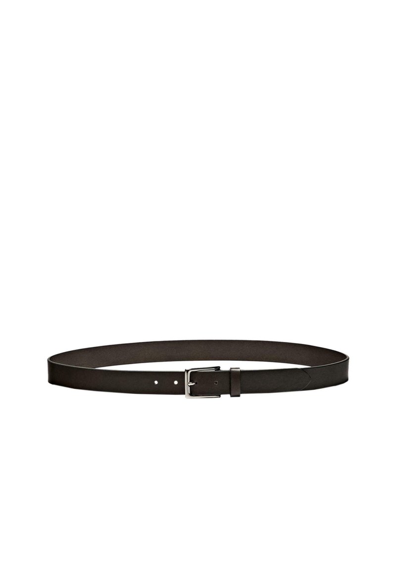Ceinture en cuir noir avec une finition lisse, dotée d'une boucle en métal argenté et de cinq trous d'ajustement, conçue pour un ajustement classique.