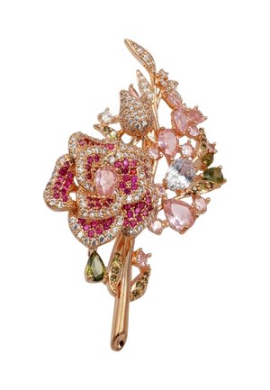 Spilla a forma di rosa con pietre preziose rosa e rosse, cristalli trasparenti e accenti verdi, montata in metallo rosa con dettagli floreali.