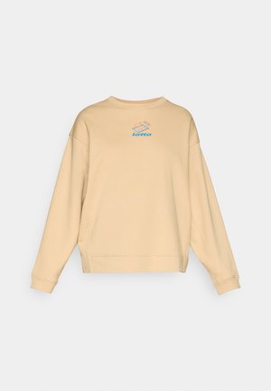 Sudadera ligera color beige claro, confeccionada en una tela suave, con un corte holgado, hombros caídos y un pequeño logo "lotto" multicolor en el pecho.