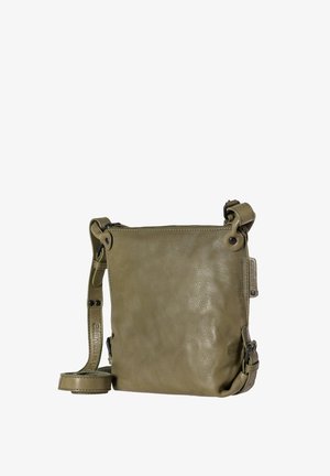 Petit sac bandoulière en cuir vert olive de forme carrée avec bandoulière réglable et fermeture à glissière sur le dessus.