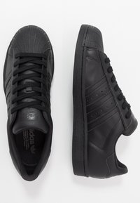 adidas Originals SUPERSTAR - Tenisky - core black