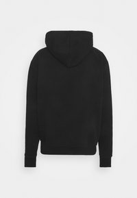 Sweat à capuche noir à manches longues avec capuche attachée, poignets et ceinture côtelés, présenté de dos sur un fond blanc.
