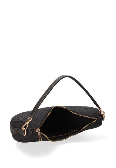 Borsa nera con motivo a rilievo, zip dorata e accessori coordinati. Forma ovale con una sola tracolla. Vista interna aperta.