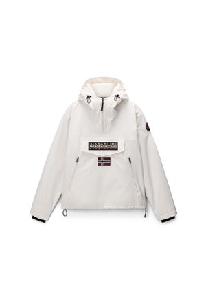 Weißer Kapuzen-Anorak mit Frontreißverschluss, zwei Reißverschlusstaschen, Napapijri-Logo und norwegischem Flaggenaufnäher vorne.