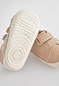 Next CRAWLER WIDE FIT - Sneakers - neutral dinosaur scene