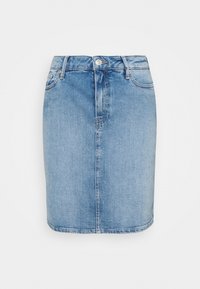 Ljusblå denimkjol med rak skärning, bälteshällor, knappstängning fram och två sidofickor. Jämn textur med lätt blekning.