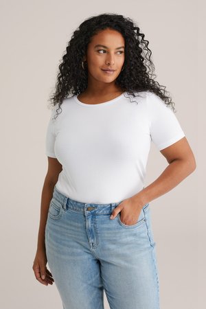 WE Fashion CURVE - Basic póló - white