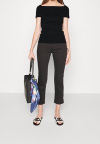 Lauren Ralph Lauren T-shirt med print - black