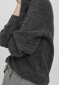 ICHI Stickad tröja - grey