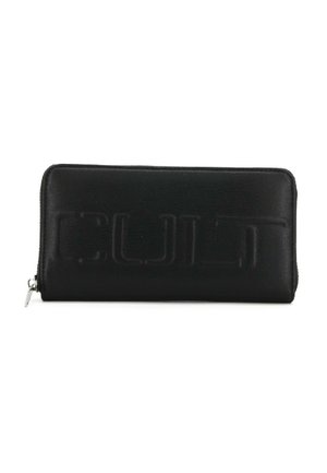 Portafoglio in pelle nera con zip a giro completo, con grande testo "CULT" in rilievo sul davanti e cursore della zip argento sul lato sinistro.