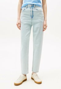Tommy Jeans - HIGH RISE TAPERED  - Relaxed fit jeans - denim ultra light Thumbnail Image 1