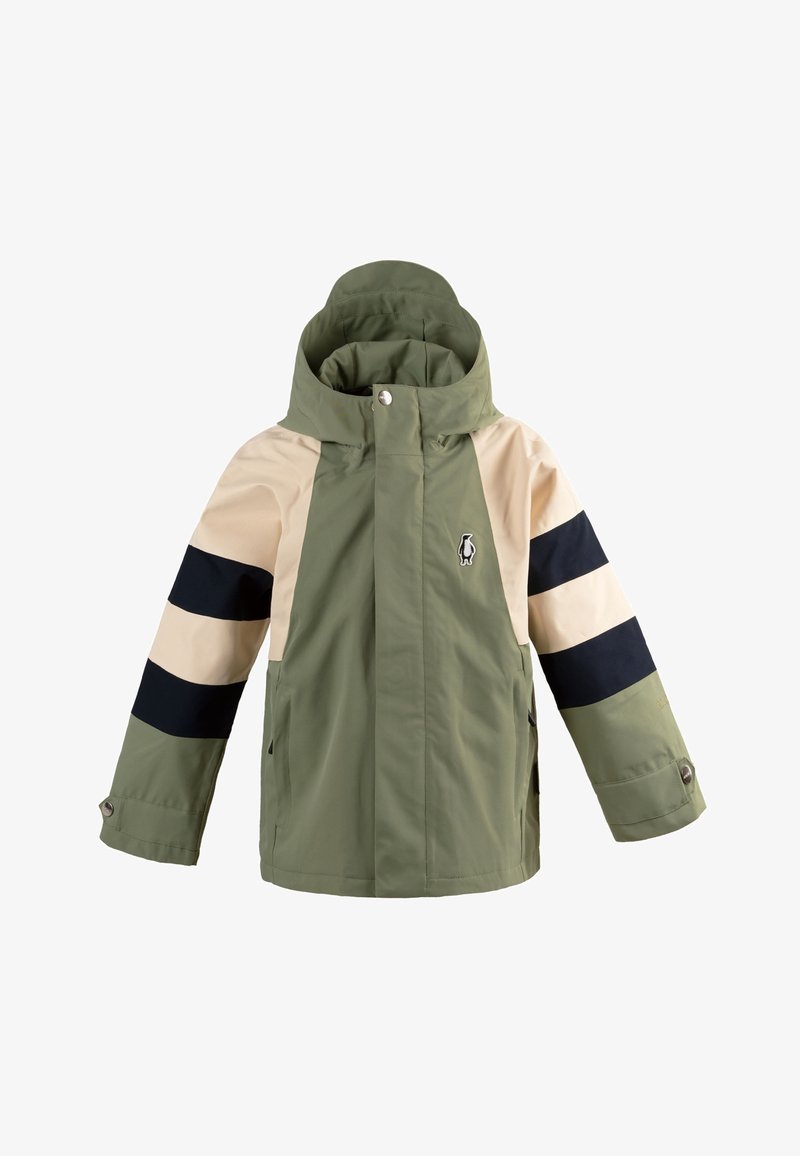 Kinder-Kapuzenjacke mit olivgrünem Körper, beigen oberen Ärmeln und schwarzen Streifen an den Armen, mit einem kleinen Pinguin-Logo auf der Brust.