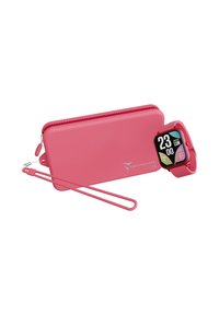 Housse en silicone rose avec fermeture éclair et bracelet, comprenant une montre numérique avec un affichage coloré. Design simple et épuré avec une marque technologique.