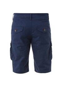 Marineblauwe cargo shorts van katoen. Bevat twee achterzakken met knoopdetails en zijzakken. Stikseldetails zijn zichtbaar.