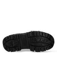 Thumbnail Image 5