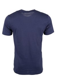 Mörkblå bomullströja, kortärmad, rund hals, slät textur, normal passform, ingen synlig logotyp eller mönster, ren baksida.