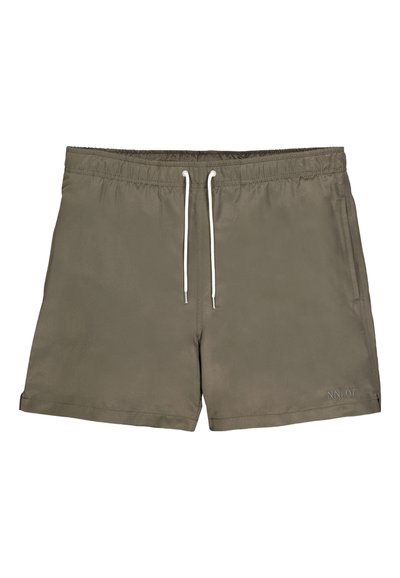 Shorts de bain pour homme en vert olive, fabriqués dans un matériau léger, avec une taille à cordon de serrage, des poches latérales et une finition ourlée.