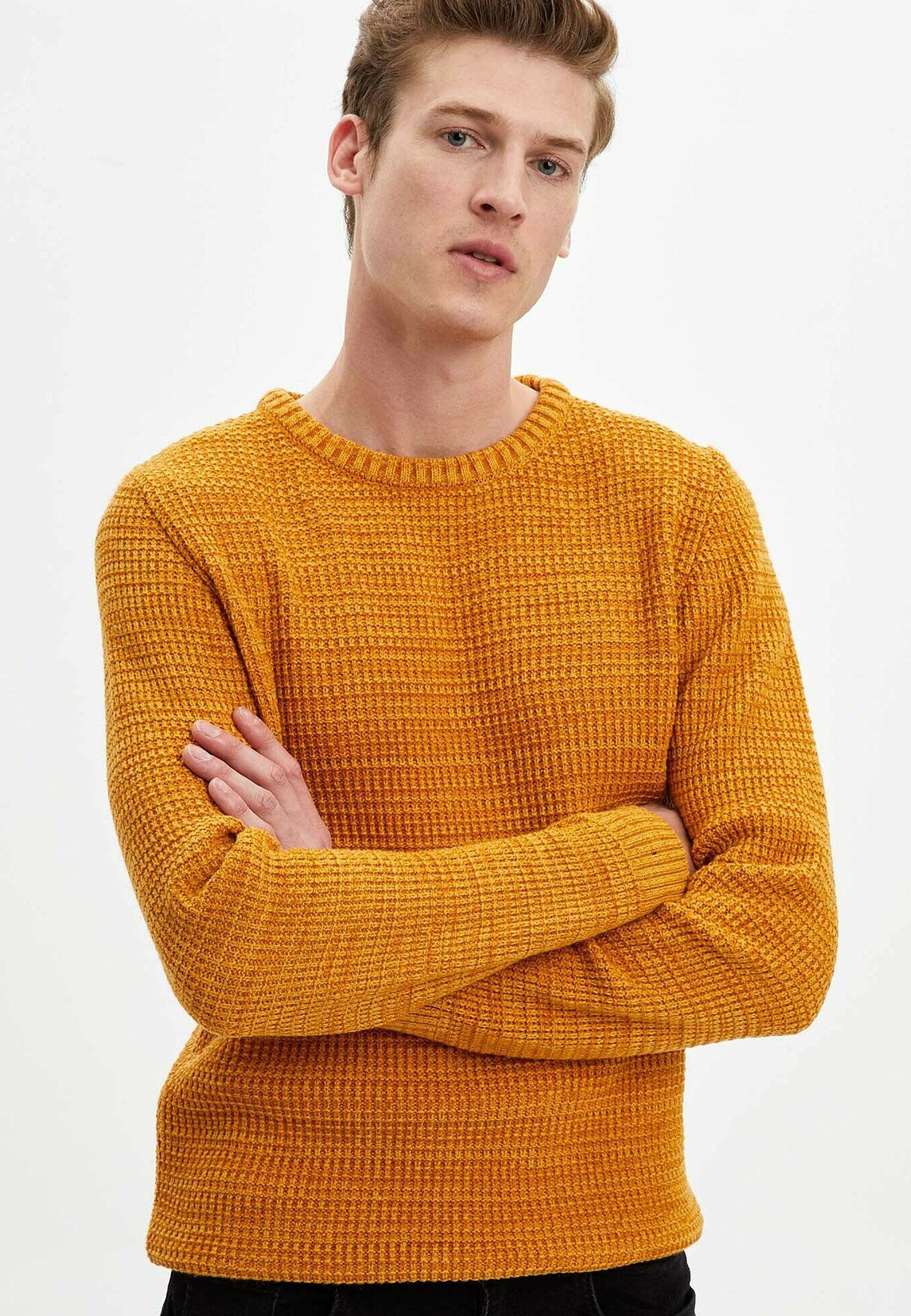 chunky yellow sweater