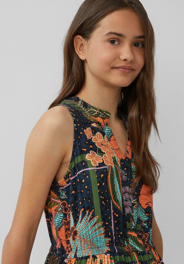 AUS ERTER MIT RÜSCHENKRAGEN - Freizeitkleid