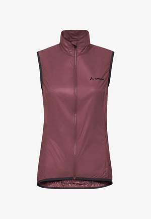 Gilet da esterno senza maniche color amaranto con cerniera frontale, colletto alto e logo Vaude nero sul petto sinistro.