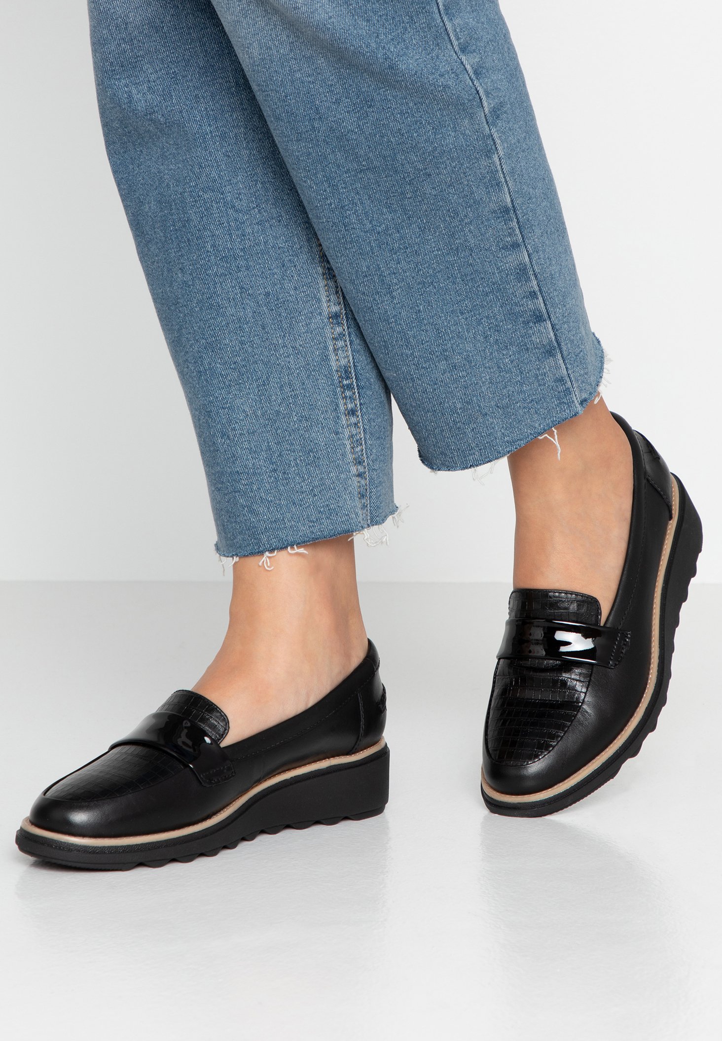 sharon gracie clarks