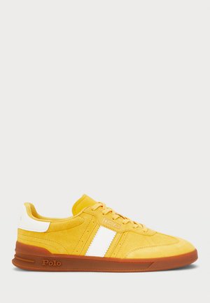 Polo Ralph Lauren HERITAGE AERA SUEDE TRAINER - Sneaker low - canary yellow