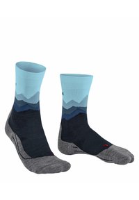 Niebieskie i ciemnoszare skarpetki z motywem górskim, z jasnoniebieskim prążkowanym ściągaczem, teksturowanym podbiciem oraz wzmocnionymi detalami na pięcie i palcach.