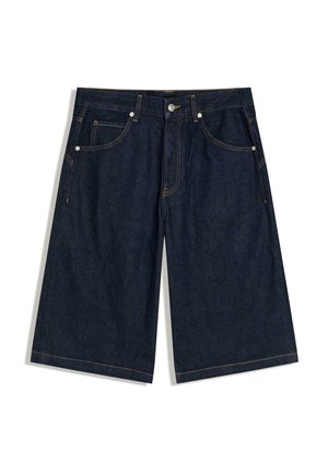 Sötétkék farmer térdig érő rövidnadrág, elöl gombos, cipzáras záródással, ötpocketes kialakítással és kontrasztos varrással.