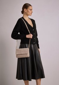 Zign LEATHER - Borsa a tracolla - taupe