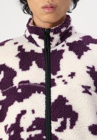 Only & Sons ONSBROOKS FULL ZIP HIGH NECK TEDDY FLEECE UNISEX - Fliisjakk - antique white