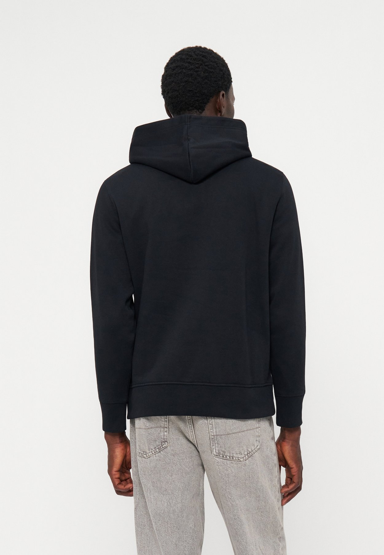 Kapuzenpullover