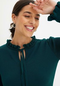 bonprix Strickkleid - green