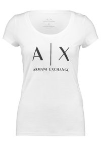 Bílý tričko s krátkým rukávem, které má výrazné černé logo s textem "A|X" a "ARMANI EXCHANGE" pod ním, viditelná velikost S.