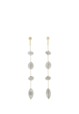 Boucles d'oreilles longues en chaîne dorée avec quatre perles ovales en argent texturé de tailles différentes espacées uniformément le long de chaque chaîne.