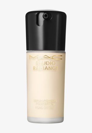 MAC STUDIO RADIANCE SERUM-POWERED FOUNDATION - Foundation - nc5