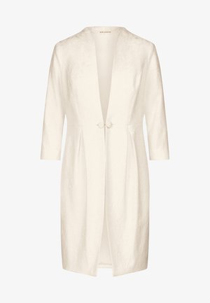Weißer, leichter Mantel mit weicher Textur, Dreiviertelärmeln, offener Vorderseite und zwei dekorativen Knöpfen in der Taille. Subtiles geprägtes Muster.