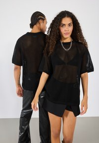 YOURTURN by Zalando - UNISEX - T-shirts - black Miniatyrbilde 1